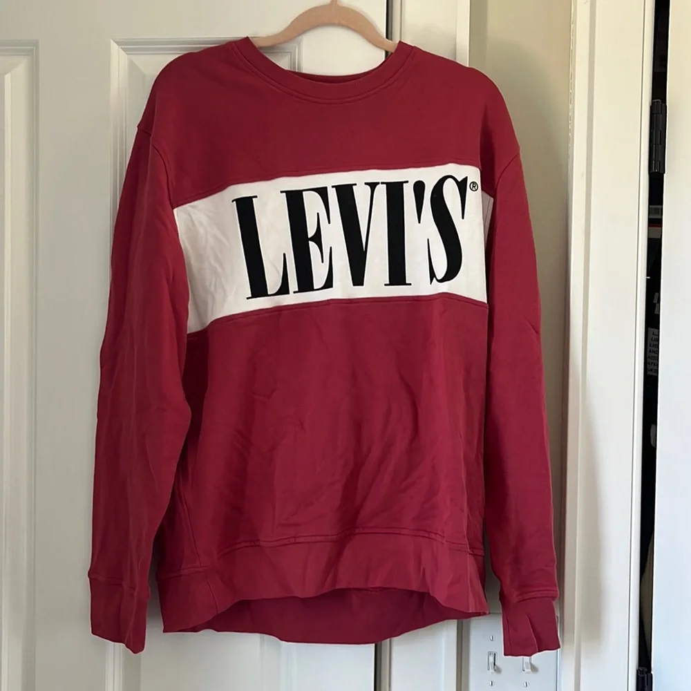 Levis Crewneck Sweatshirt - Picture 1 of 7